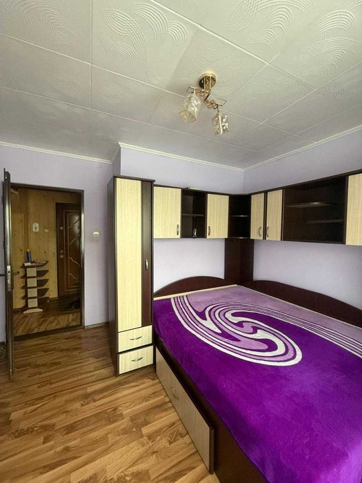 ÎNCHIRIEZ Apartament 2 camere ROBEA T-URI