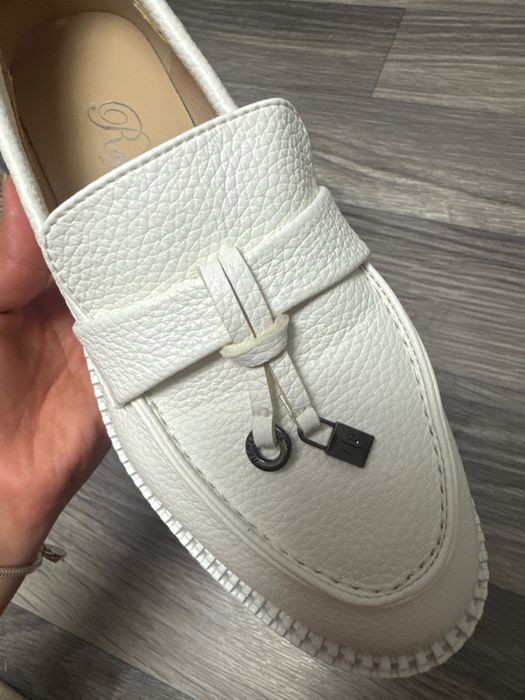Продам женские лоферы