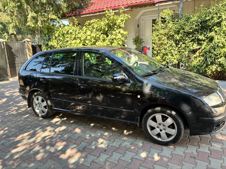 Skoda Fabia 1 | 1.4 benzina 16v | An 2006 | 318.000 km |