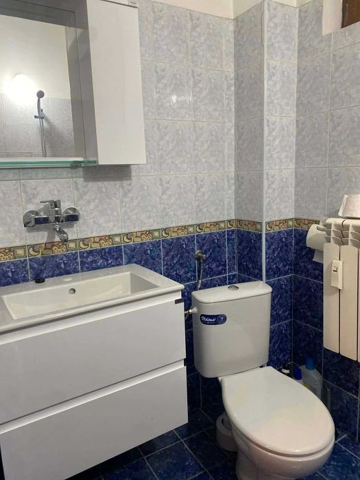 център - тристаен