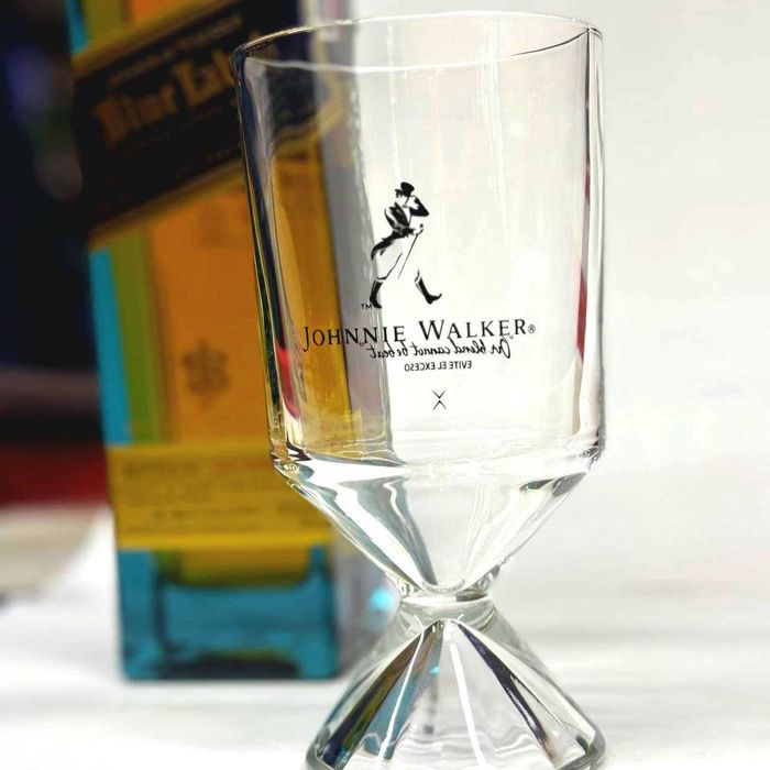 Три бокала под виски. Johnnie Walker 0.45 L