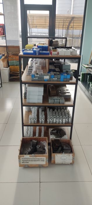 Свёрлакорончатые конусные целендрические,метчики, плашки,резцы