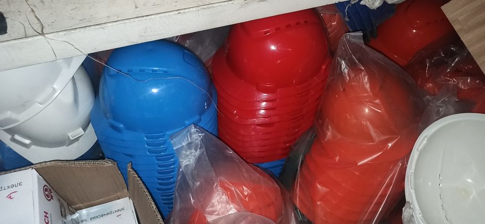 Каска строительная техника