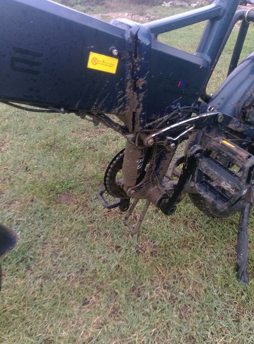 Vând bicicletă electrică