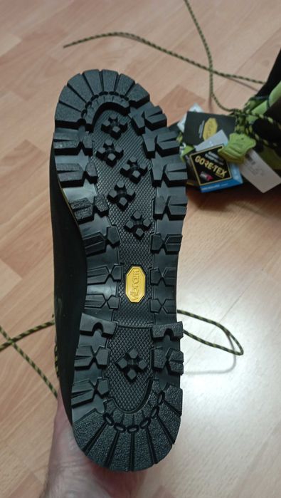 Ботинки Zamberlan 4042 Expert Pro