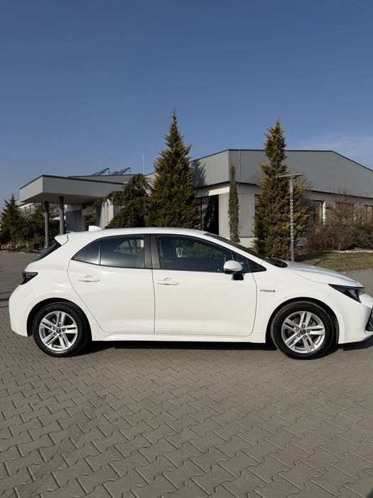 Toyota Corolla 1.8 Hybrid / Automat CVT / 2019 / LED / Cruise Control