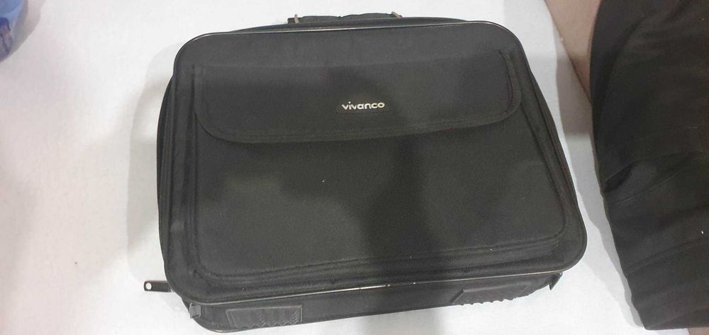 Genti laptop diferite marimi