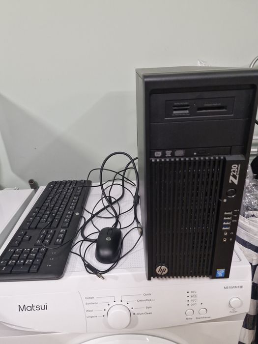 Продавам настолен компютър