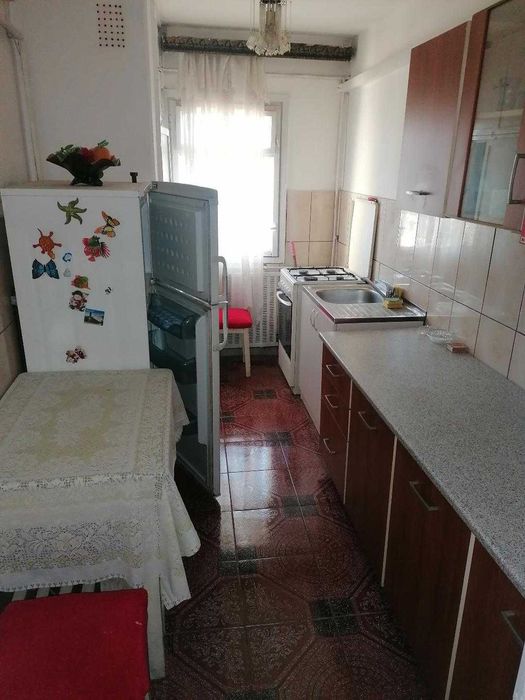 Inchiriez apartament la gara