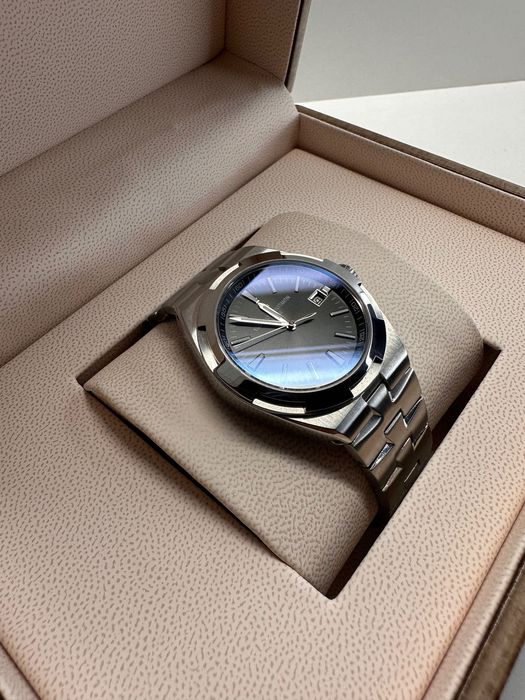 Vacheron Constantin Overseas