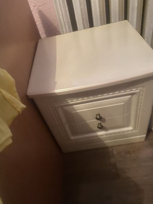 Продам спальный гарнитур