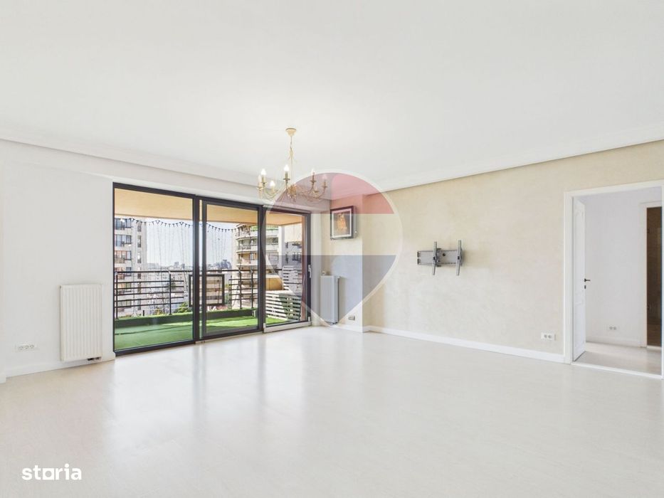 Apartament 4 camere de închiriat în Central Park