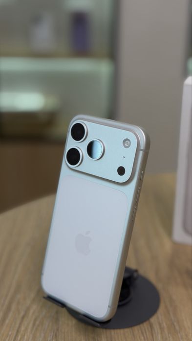 IPhone 17 Pro 256GB | 100% | Apple Room