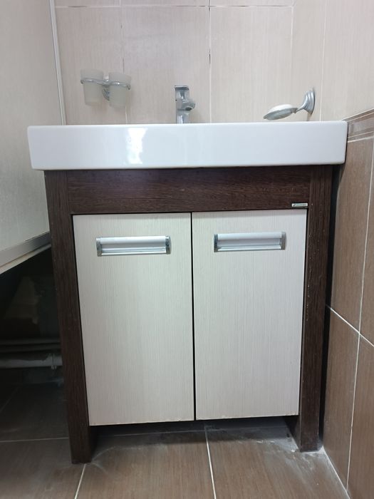 Раковина и зеркало