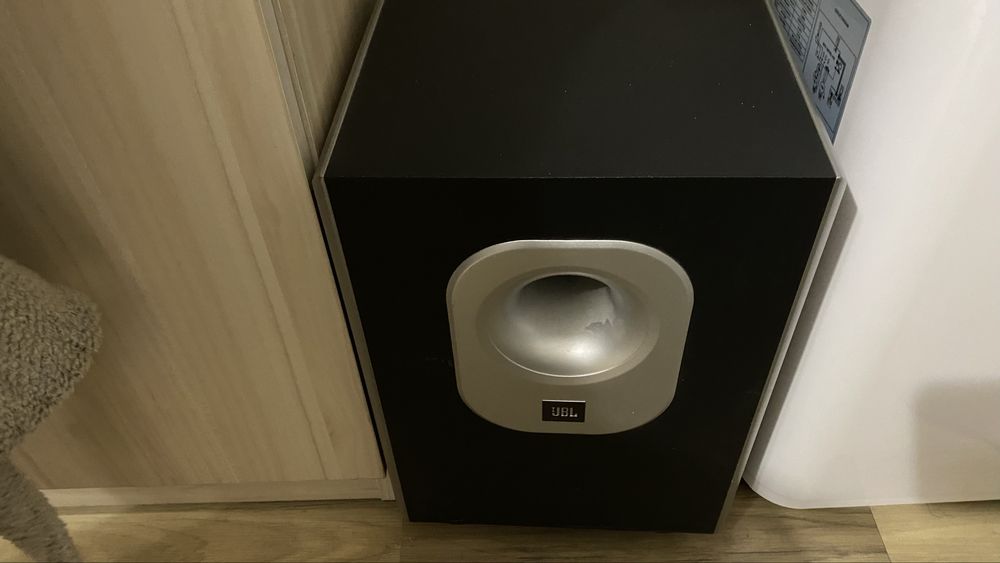 Ресивър Yamaha RX-V683 4K с колони, система за домашно кино