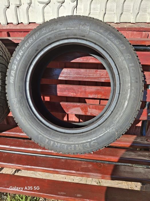 Cauciucuri  215 60R16