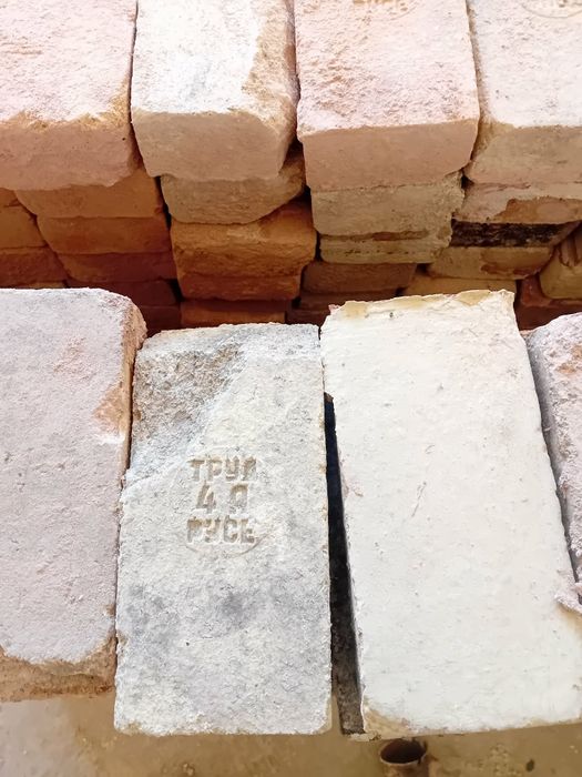 Налични тухли  на 3лева
