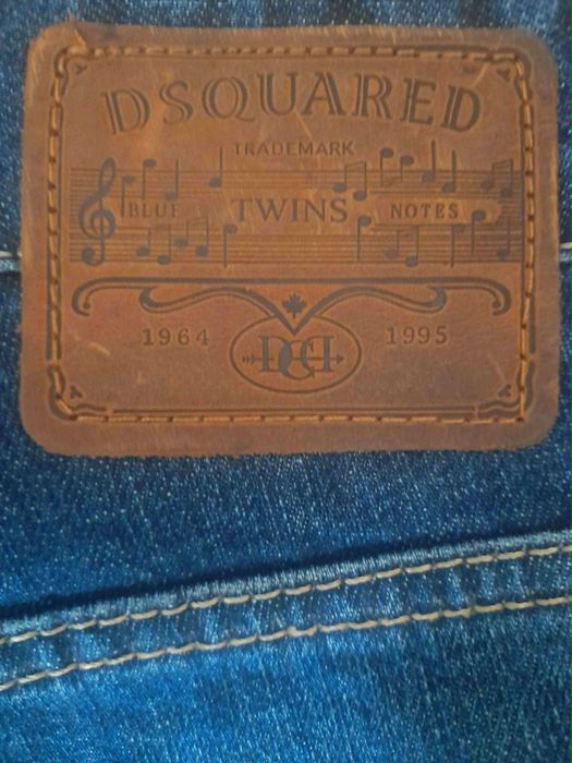 Оригинални нови дънки DSQUARED