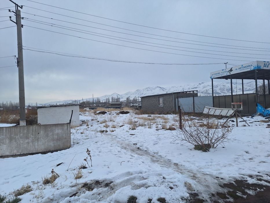 Нотурар курилишга тайор ер сотилади дакументи тоза 100 фоиз.