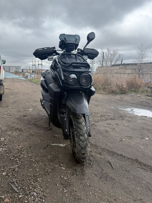 Продаю скутер ..