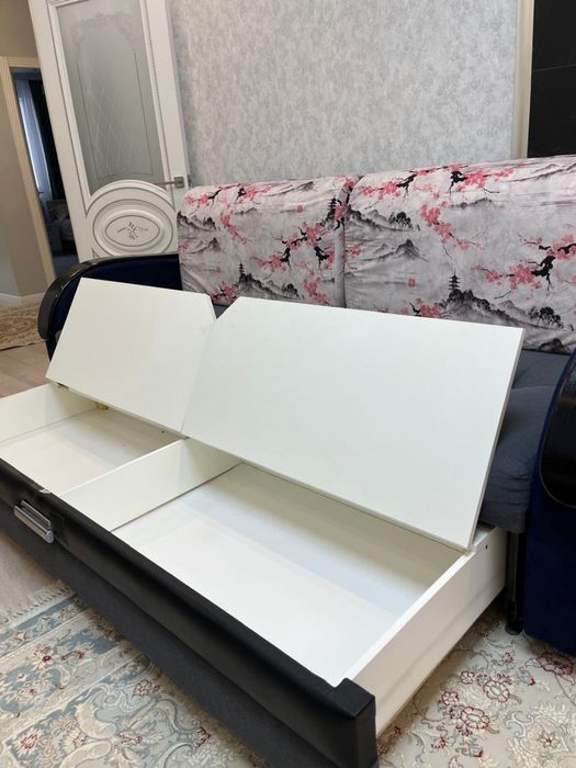 Срочно продам диван б/у