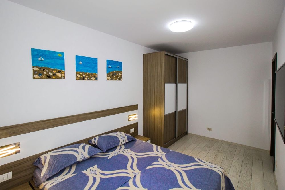 Vând Apartament 3 camere complet renovat zona  Cireșica , Constanța  Ideal locuință sau investiție