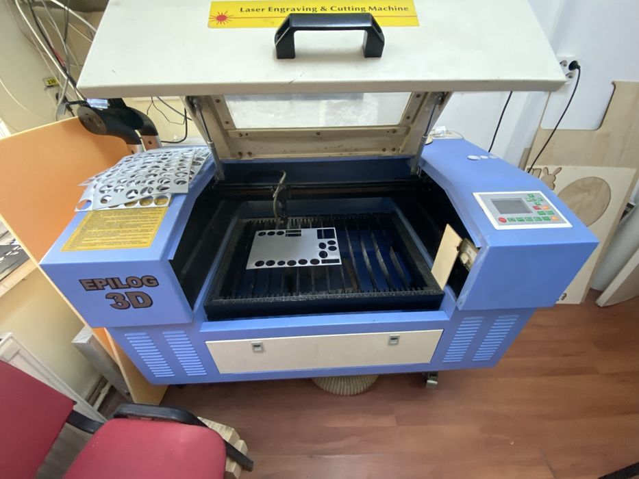 Plotter Laser CO₂ EPILOG 3D – Gravare și Tăiere