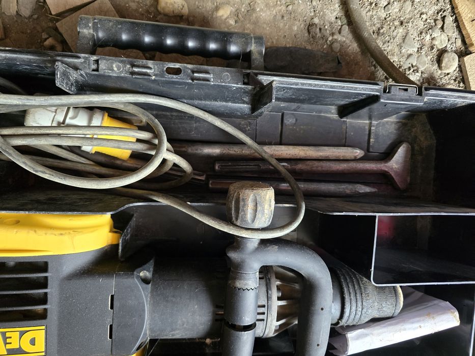 Pikamer dewalt la 110v