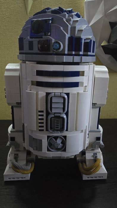 Конструктор LEGO Star Wars R2-D2