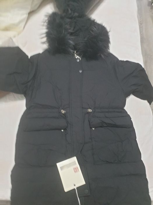 Продам куртки зимнию