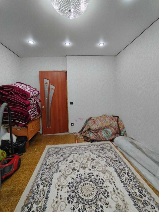 продается 2 ком квартира район Строитель