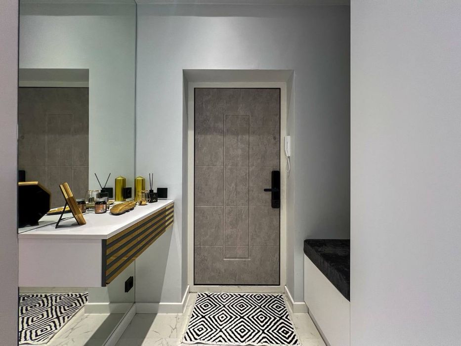 Уникальная 3х комнатная квартира! Центр города! Госпитальный рынок!