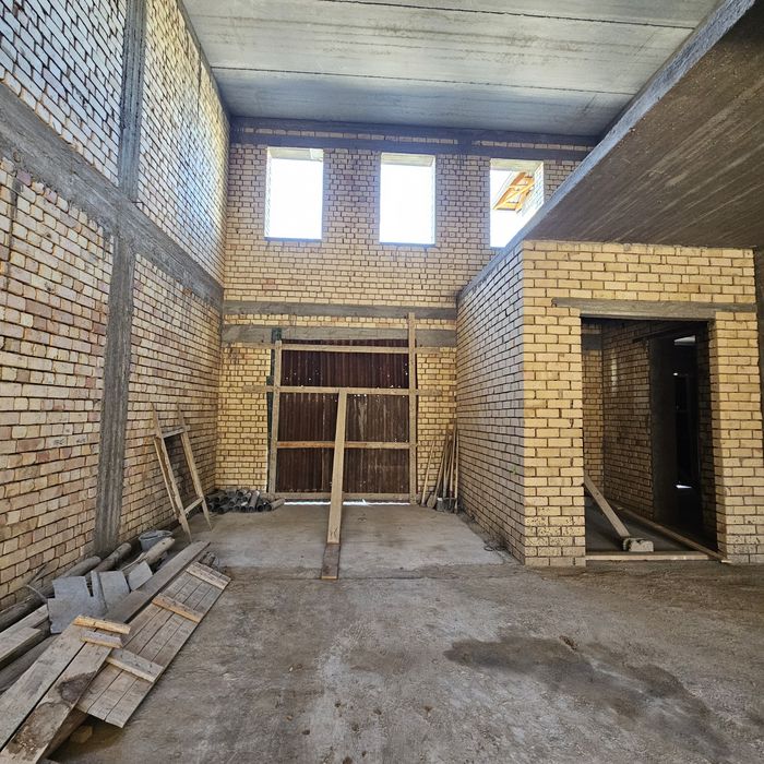 Кибрай Турк махалла!!! 4 соток 3 уровня  6 ком. Евро махалла!!!