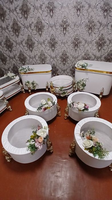 Toy va marosimlar uchun idishlar