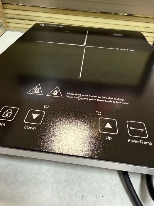 Индукционен котлон AMZCHEF