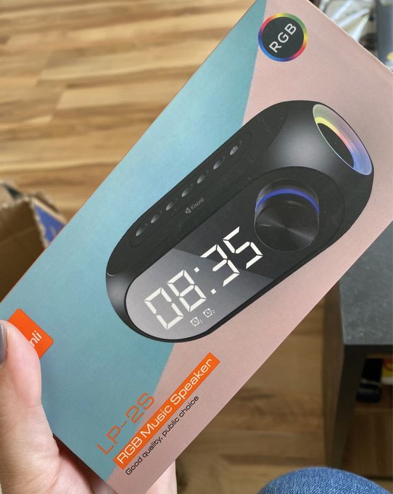 Два модела блутут колонки