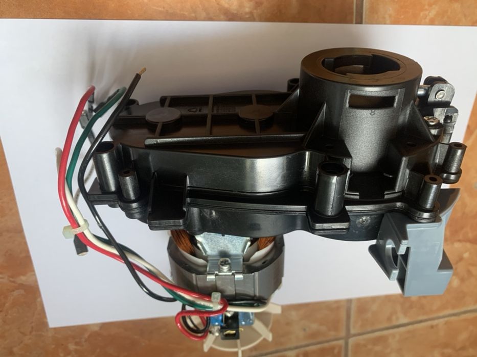 Reductor masina tocat carne robot bucatarie tefal pinion angrenaj nou