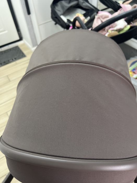 Продам коляску практически новую kidilo