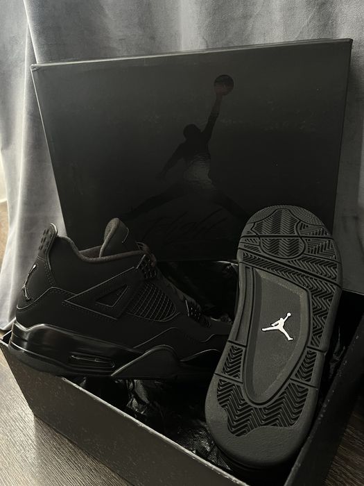 Jordan 4 Black Cat