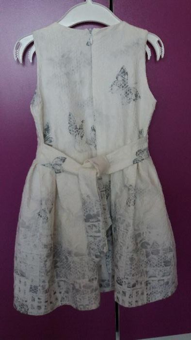 детска рокля  размер 98см.