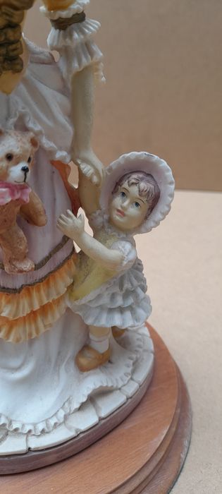 Statueta din rășină