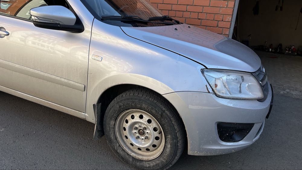 Продам бампер на гранту