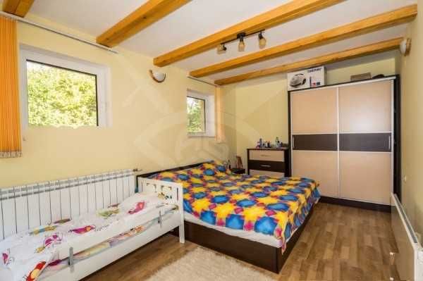 Дава се под наем Къща в с. Гълъбово, Област Пловдив - 186 кв.м за 1150 € - Снимка #7