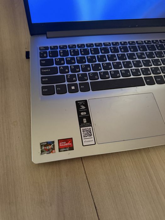 Ноутбук Lenovo ideapad