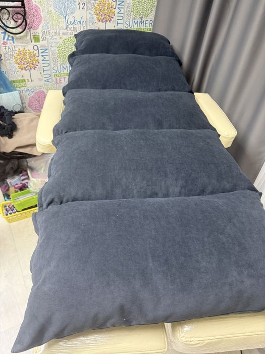 Матрас для кушетки .