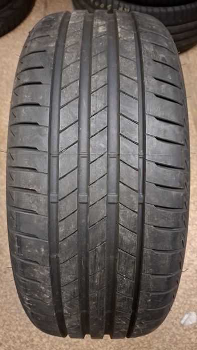 Единична лятна гума  Bridgestone 225 45 18