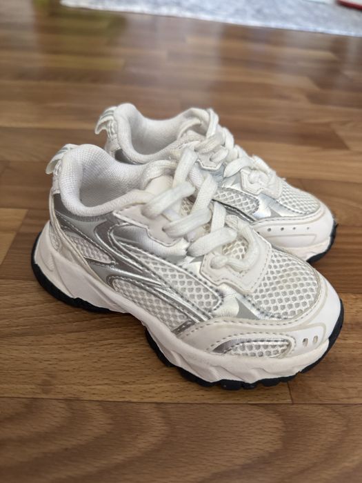 Zara, Biomecanics, Nike