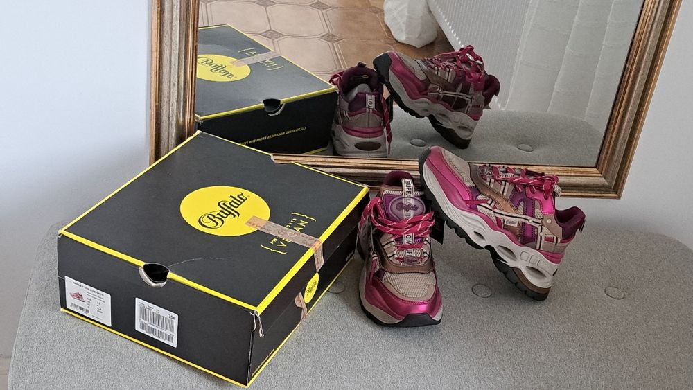 Buffalo Sneakers'Triplet Hollow'Vntg'