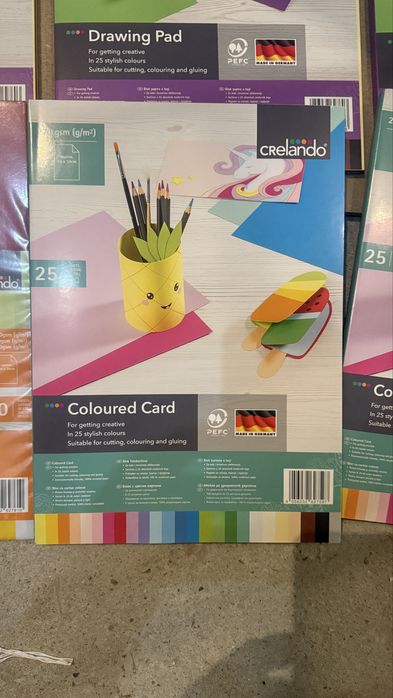 Цветна хартия за картички и покани