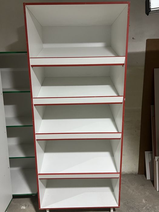 Продается полки для магазина